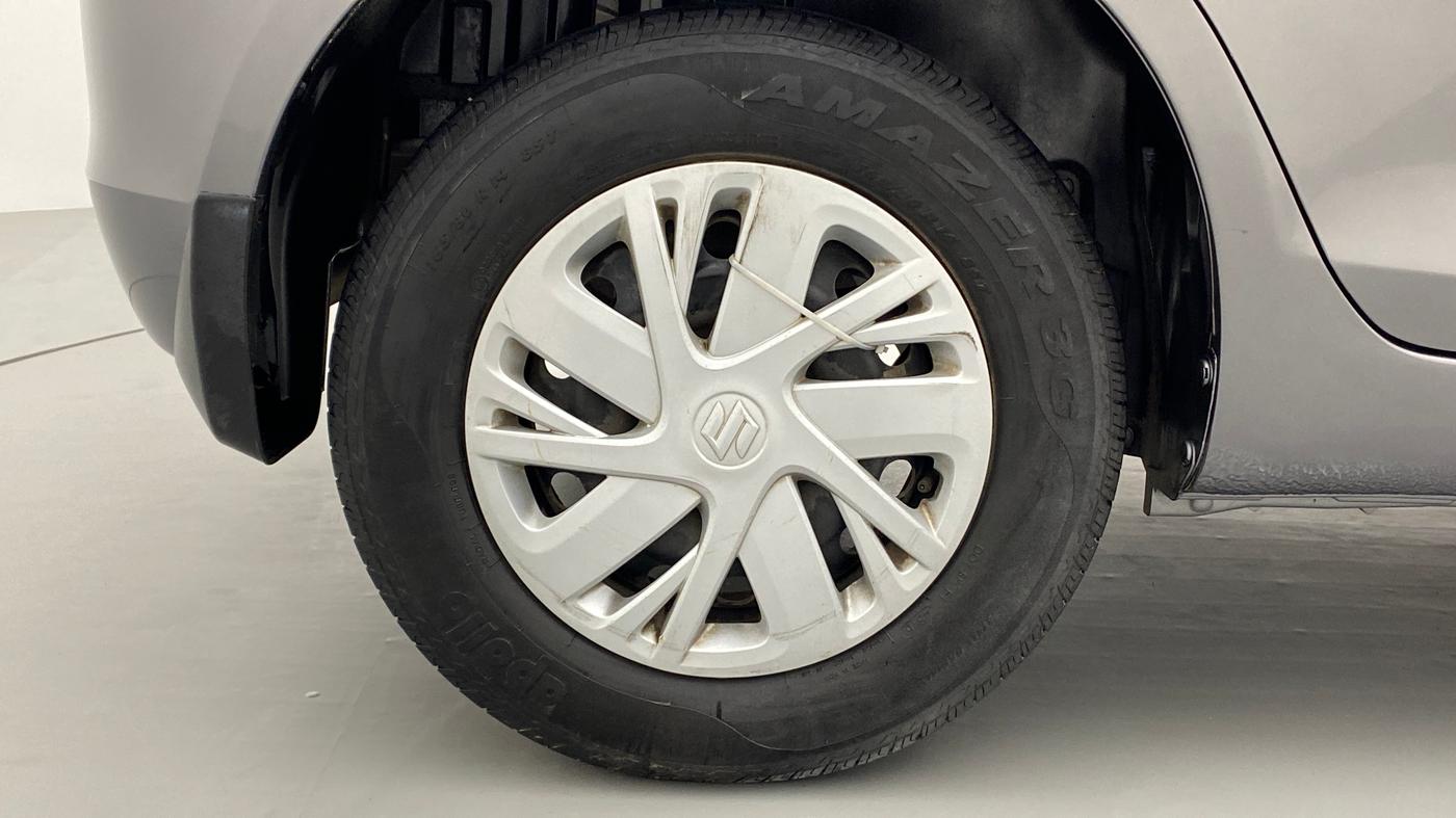 2016 Maruti Swift VXI OPT, Petrol, Manual, 32,633 km, Right Rear Wheel