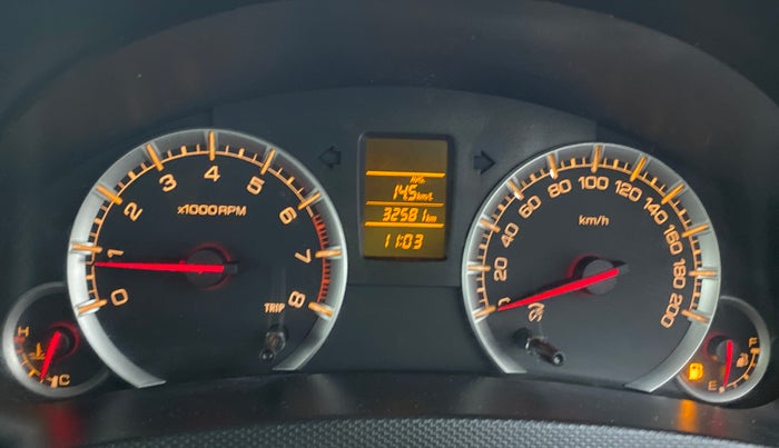 2016 Maruti Swift VXI OPT, Petrol, Manual, 32,633 km, Odometer Image