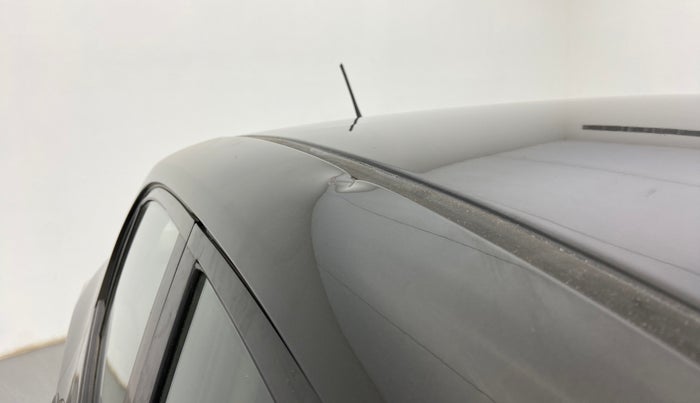 2016 Honda Amaze 1.5L I-DTEC SX, Diesel, Manual, 1,09,632 km, Right A pillar - Slightly dented