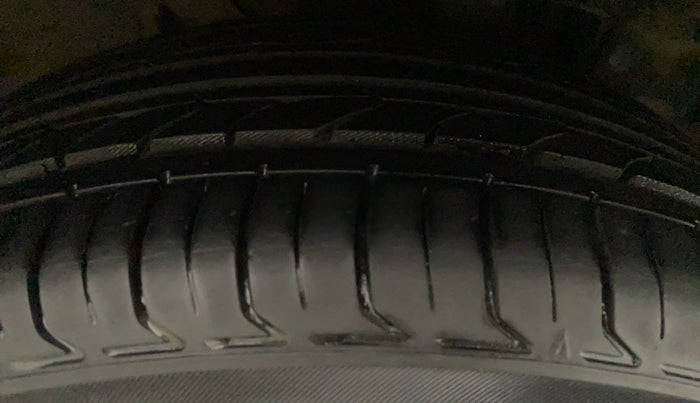 2018 Tata TIGOR XZ (O) PETROL, Petrol, Manual, 43,552 km, Right Rear Tyre Tread