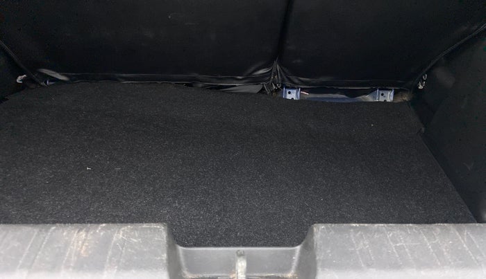 2017 Maruti Baleno DELTA PETROL 1.2, Petrol, Manual, 58,448 km, Boot Inside