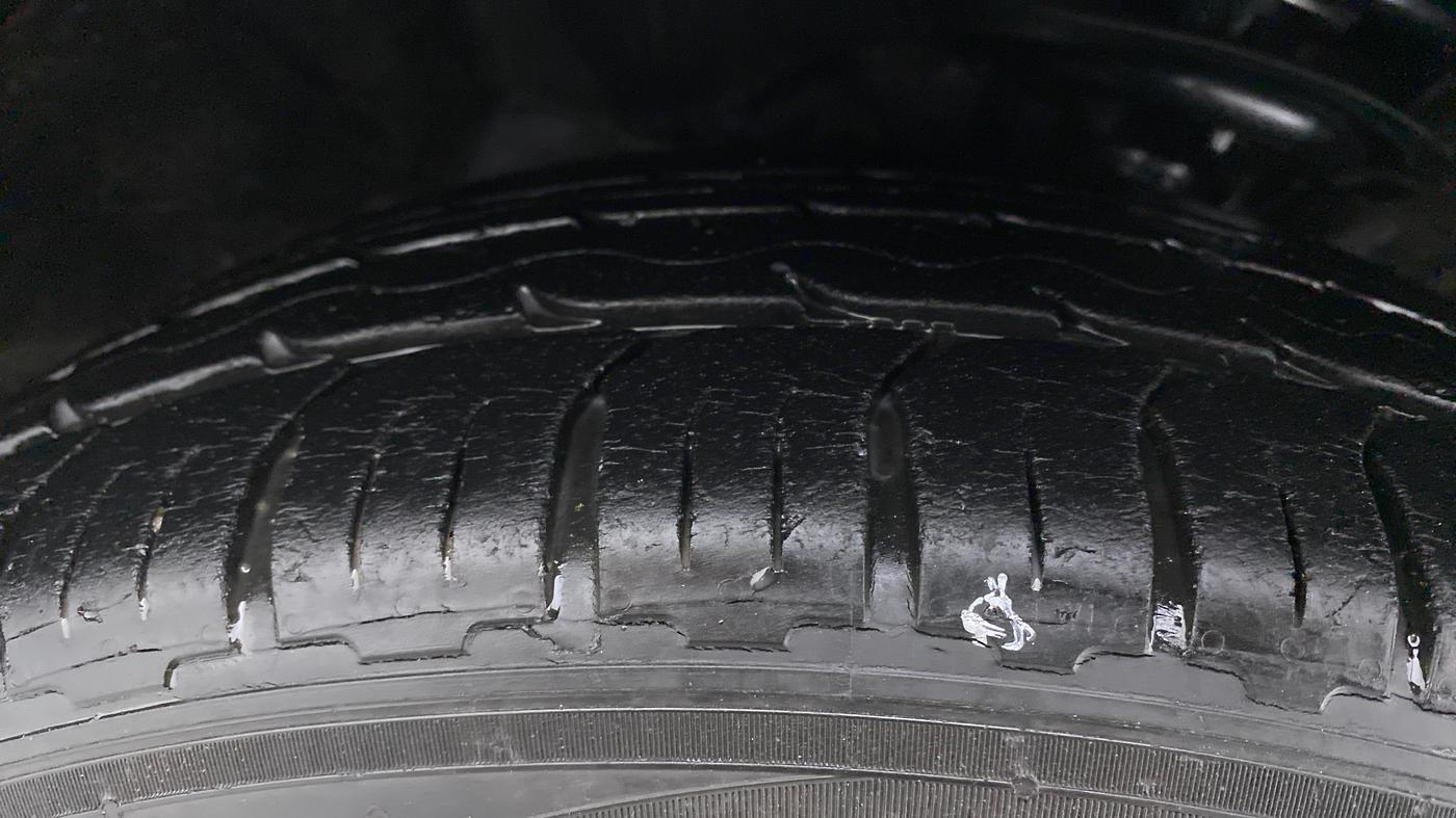 2010 Honda Civic 1.8S MT, Petrol, Manual, 99,680 km, Right Front Tyre Tread