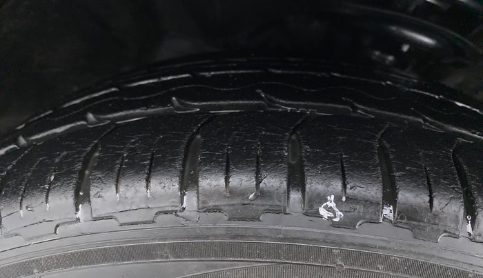 2010 Honda Civic 1.8S MT, Petrol, Manual, 99,680 km, Right Front Tyre Tread