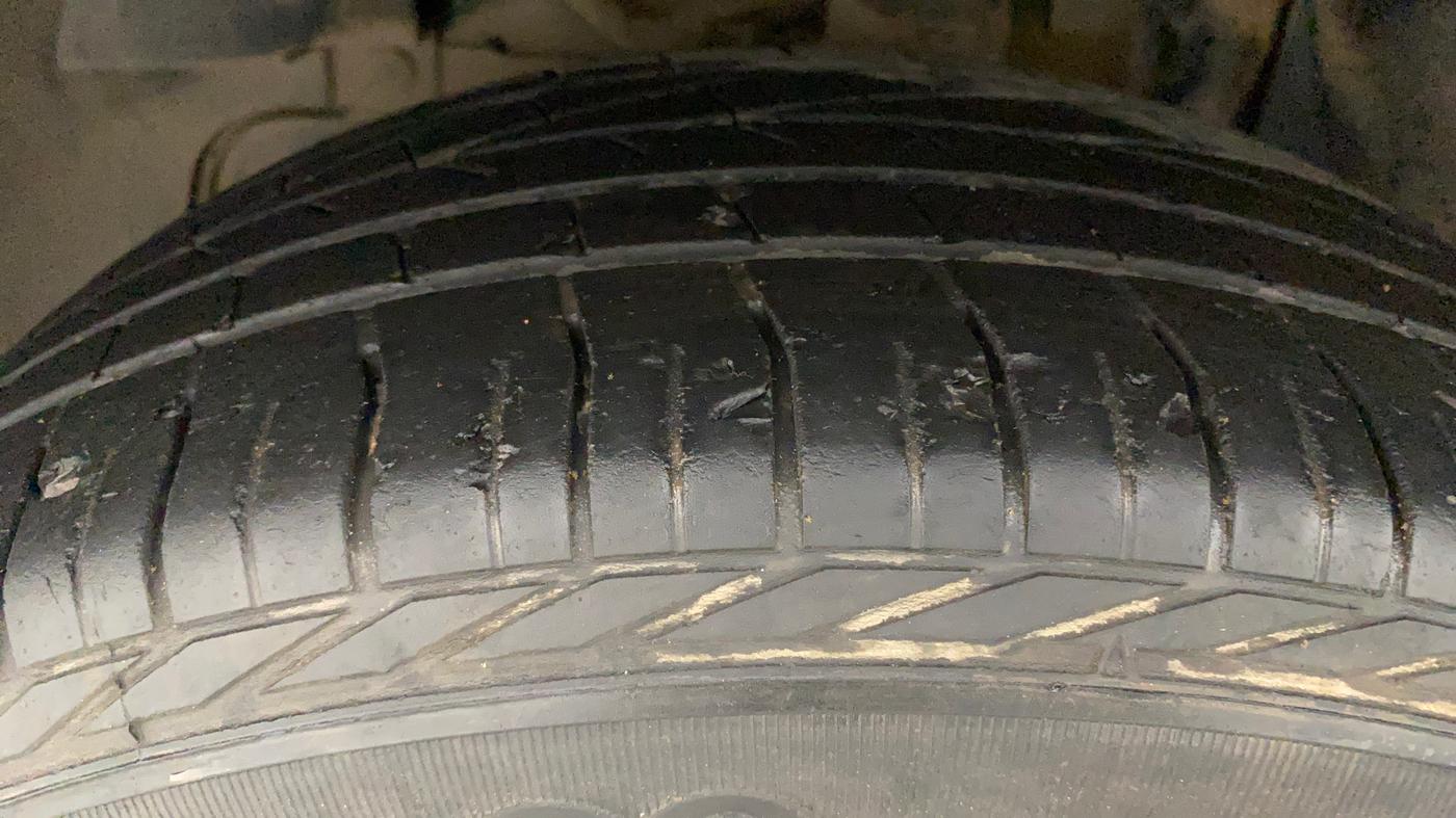 2020 Tata NEXON XZA PLUS PETROL, Petrol, Automatic, 54,695 km, Left Front Tyre Tread