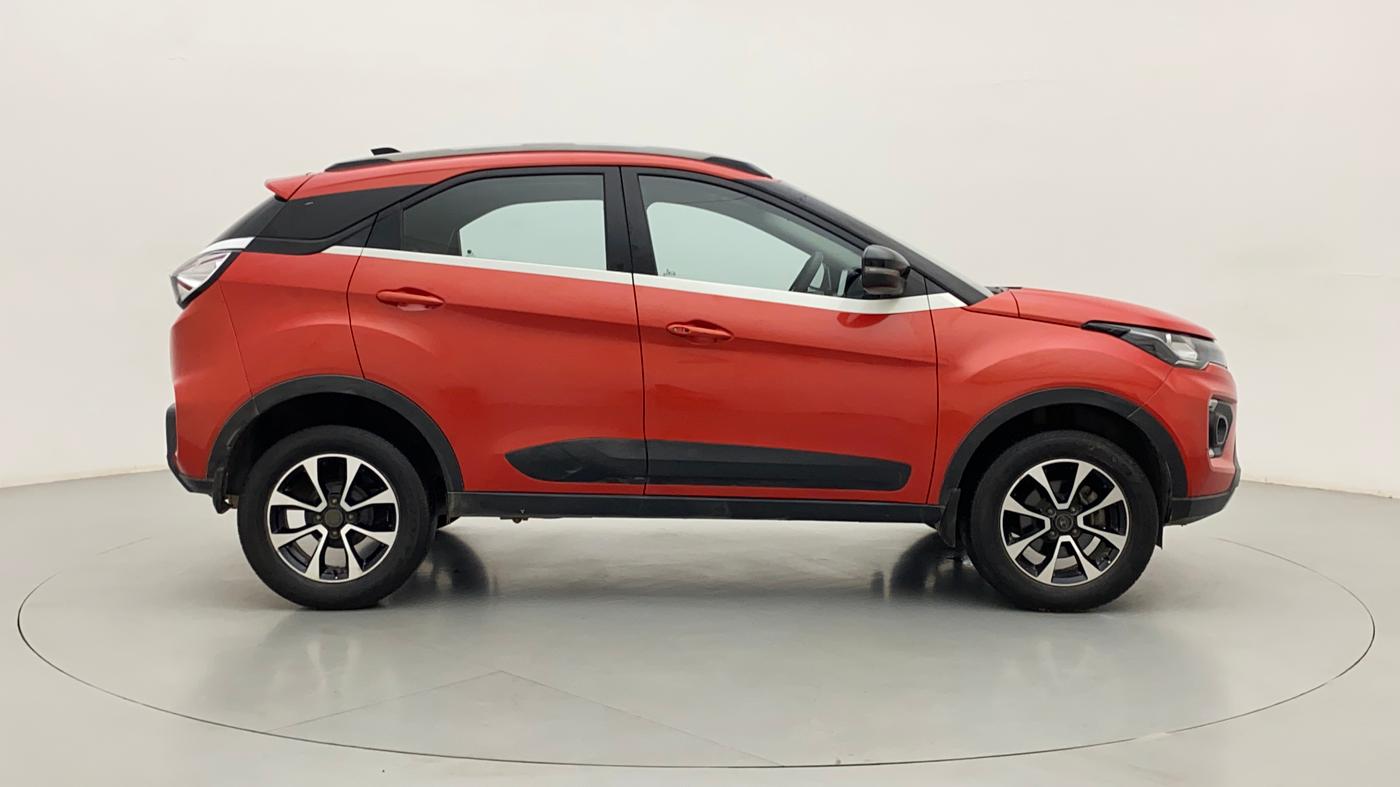 2020 Tata NEXON XZA PLUS PETROL, Petrol, Automatic, 54,695 km, Right Side View