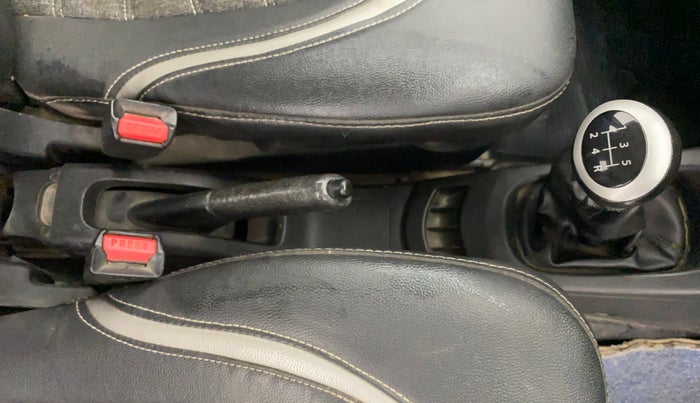 2014 Maruti Wagon R 1.0 LXI, CNG, Manual, 77,007 km, Gear Lever