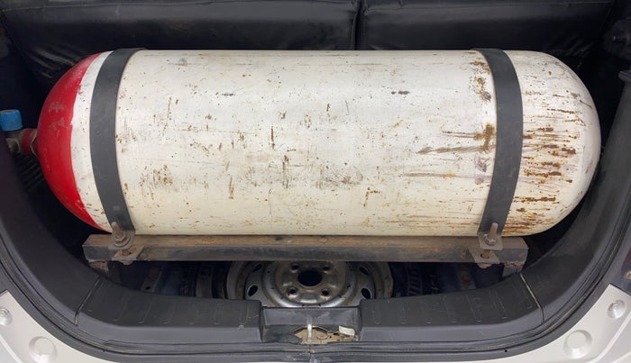 2014 Maruti Wagon R 1.0 LXI, CNG, Manual, 77,007 km, Boot Inside