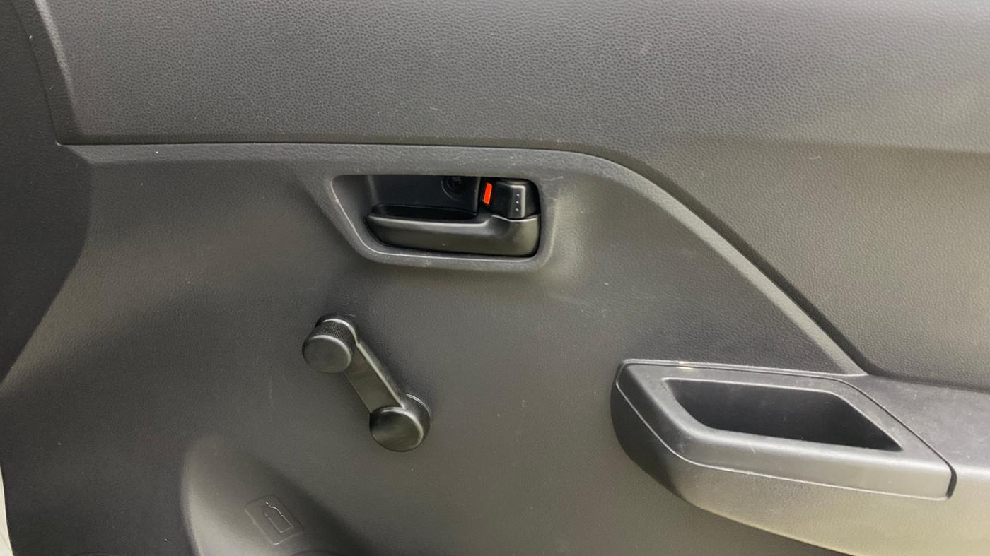 2023 Maruti Alto K10 LXI, Petrol, Manual, 37,790 km, Driver Side Door Panels Control