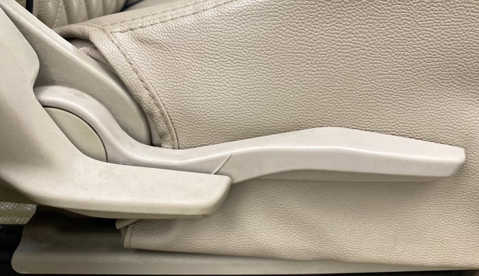 2020 Maruti Dzire VXI, Petrol, Manual, 54,693 km, Driver Side Adjustment Panel