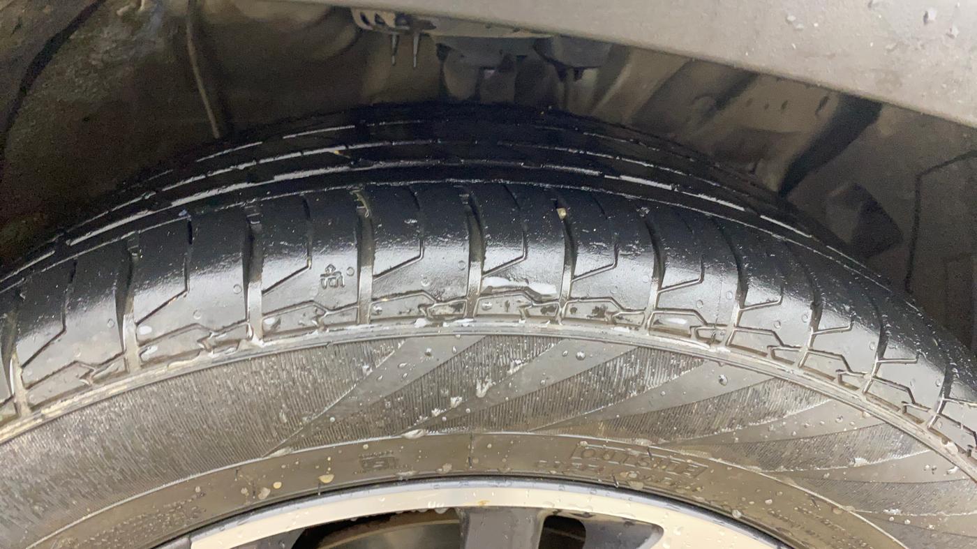 2024 Hyundai Creta SX (O) IVT 1.5 PETROL, Petrol, Automatic, 24,755 km, Right Front Tyre Tread