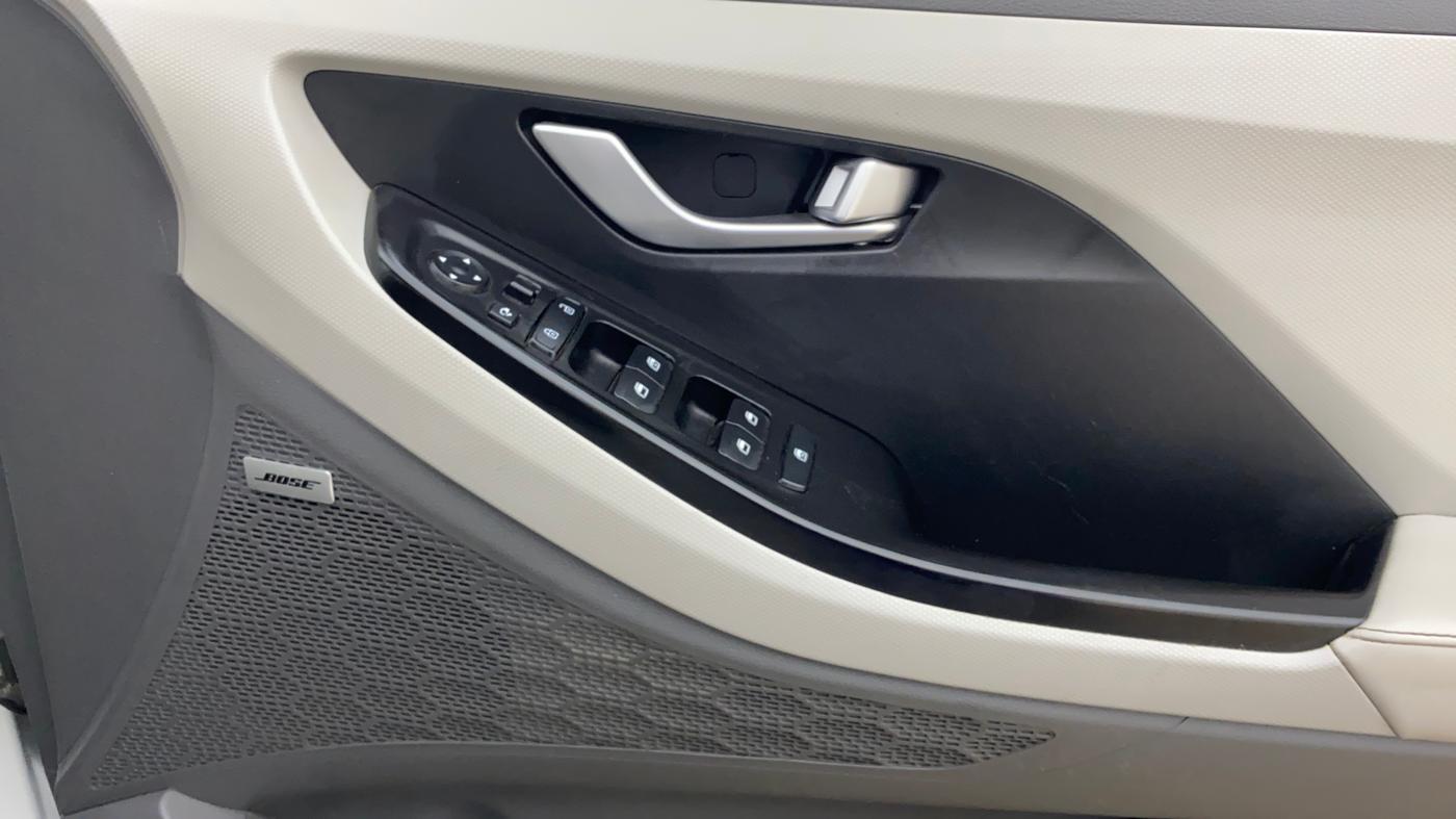 2024 Hyundai Creta SX (O) IVT 1.5 PETROL, Petrol, Automatic, 24,755 km, Driver Side Door Panels Control