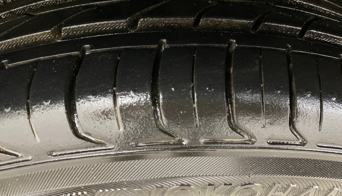 2021 Maruti XL6 ALPHA MT, Petrol, Manual, 41,502 km, Right Rear Tyre Tread