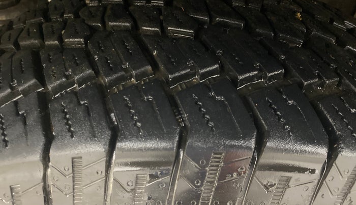 2024 Mahindra Thar LX P 2WD AT HT, Petrol, Automatic, 8,880 km, Left Front Tyre Tread