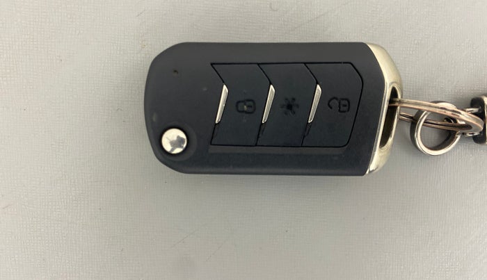 2024 Mahindra Thar LX P 2WD AT HT, Petrol, Automatic, 8,880 km, Key Close Up