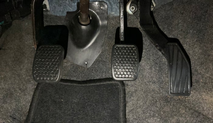 2019 Maruti Alto 800 LXI, Petrol, Manual, 40,863 km, Pedals