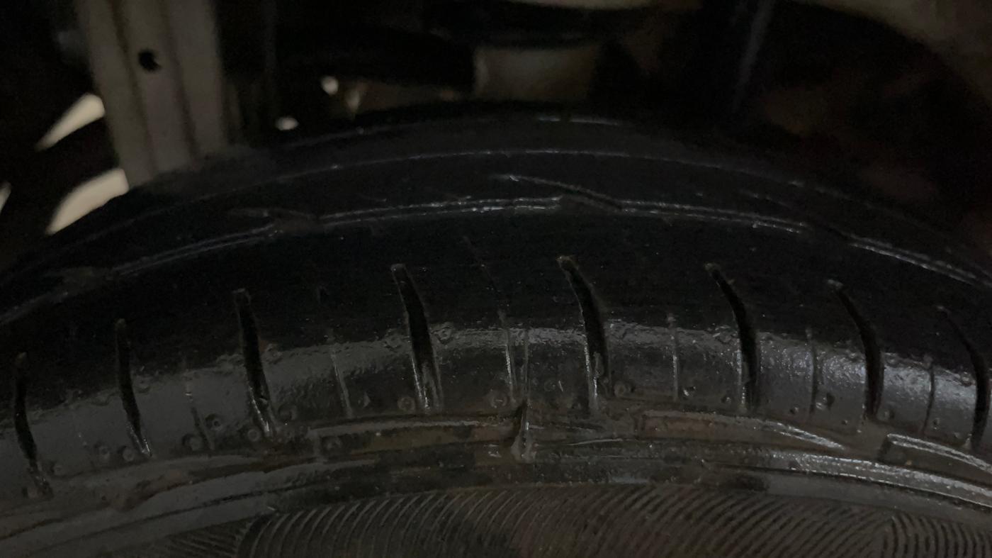2019 Maruti Alto 800 LXI, Petrol, Manual, 40,884 km, Right Rear Tyre Tread