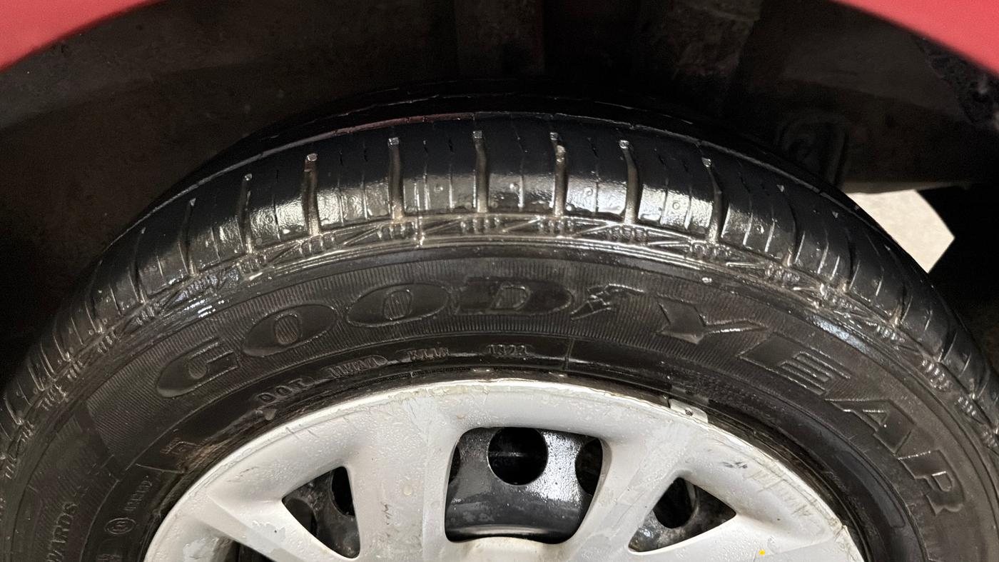 2017 Hyundai Grand i10 SPORTZ (O) 1.2 KAPPA VTVT, Petrol, Manual, 91,793 km, Left Rear Tyre Tread