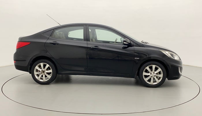 2011 Hyundai Verna FLUIDIC 1.6 VTVT SX, Petrol, Manual, 43,675 km, Right Side View