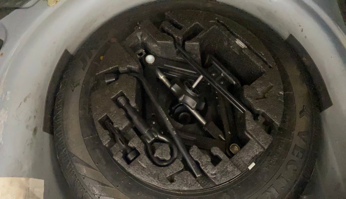 2016 Volkswagen Ameo COMFORTLINE 1.2L, Petrol, Manual, 64,561 km, Spare Tyre