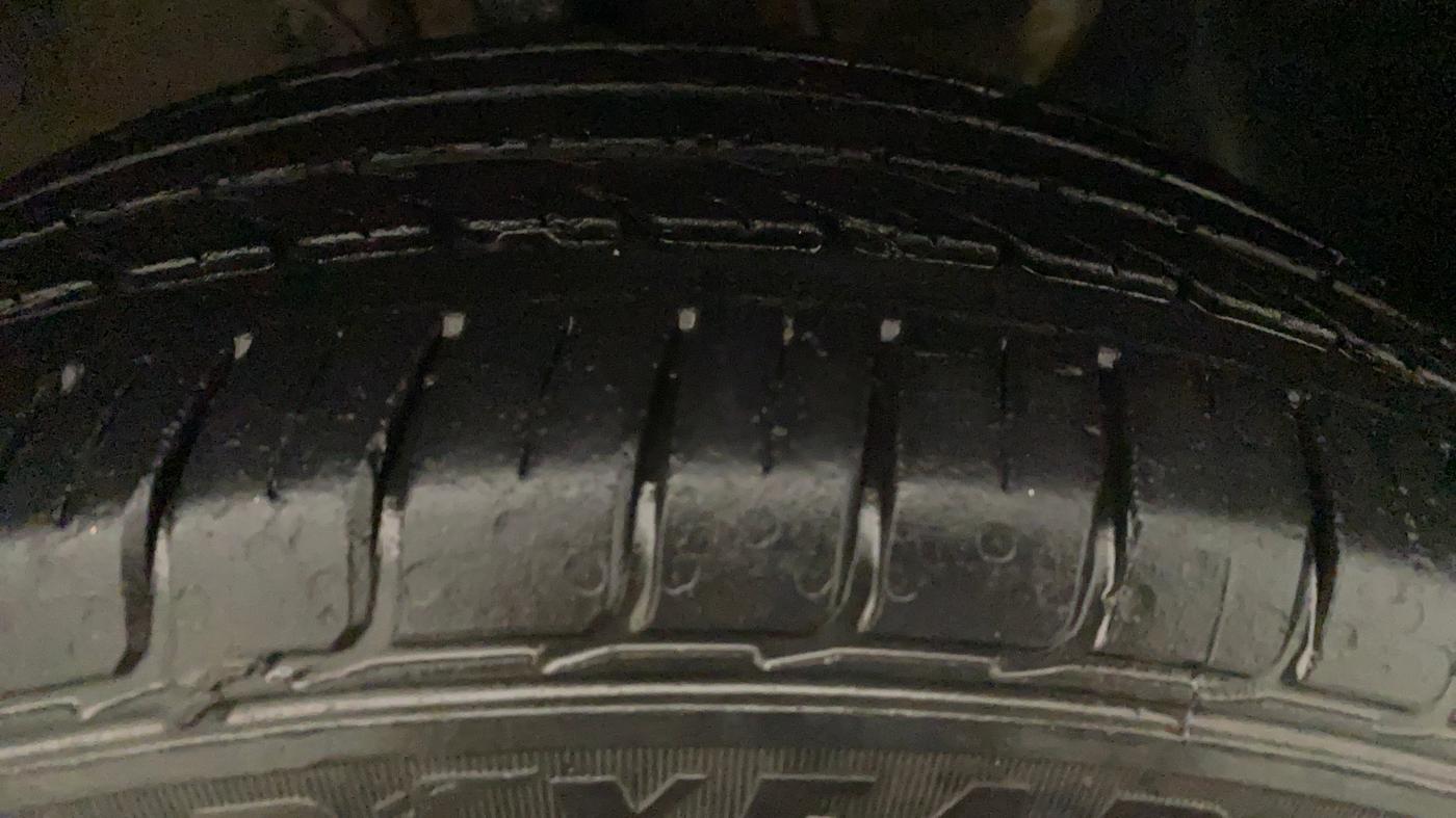 2018 Hyundai Elite i20 ASTA 1.2 (O), Petrol, Manual, 56,252 km, Right Front Tyre Tread
