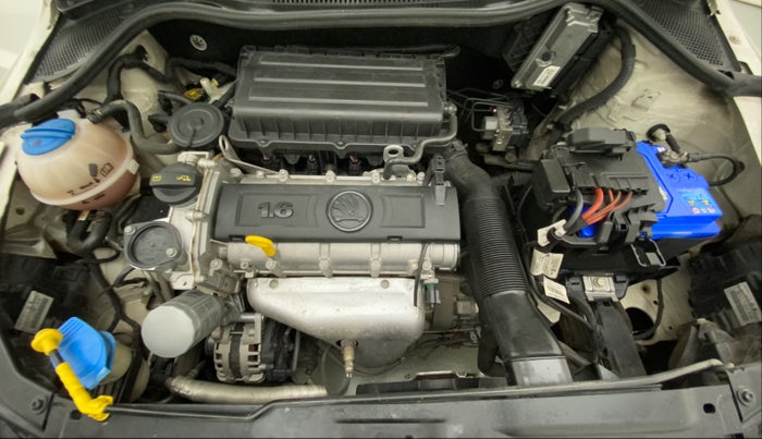 2017 Skoda Rapid STYLE 1.6 MPI, Petrol, Manual, 60,139 km, Open Bonet