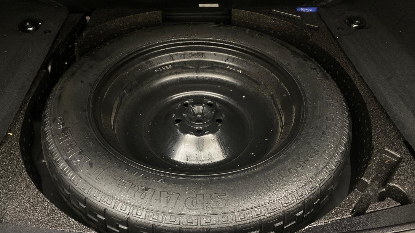 2021 Landrover Range Rover Evoque SE R-DYNAMIC 2.0 PETROL, Petrol, Automatic, 15,313 km, Spare Tyre