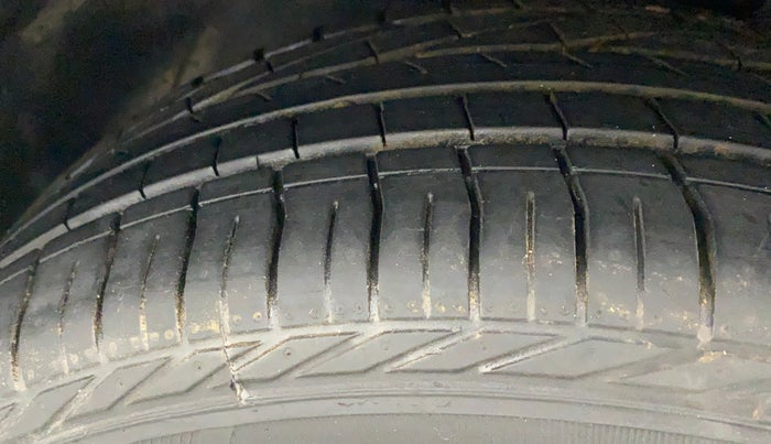 2019 Tata NEXON XZA PLUS PETROL, Petrol, Automatic, 33,978 km, Left Front Tyre Tread