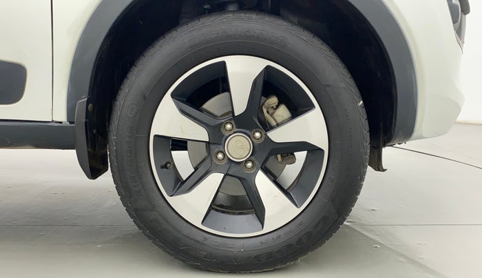 2019 Tata NEXON XZA PLUS PETROL, Petrol, Automatic, 33,978 km, Right Front Wheel