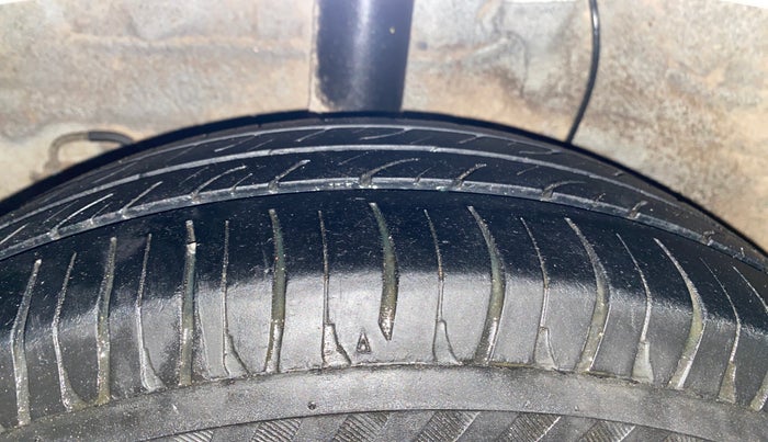 2016 Hyundai Grand i10 ASTA (O) 1.2 KAPPA VTVT, Petrol, Manual, 72,602 km, Right Rear Tyre Tread