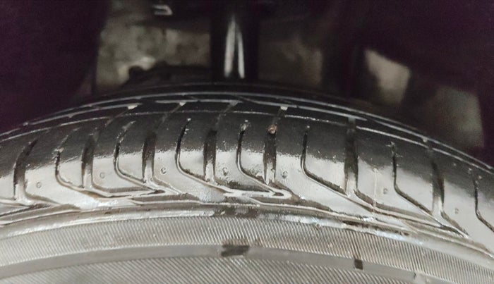 2024 Tata NEXON CREATIVE + SUNROOF 1.2 PETROL, Petrol, Manual, 16,329 km, Right Front Tyre Tread