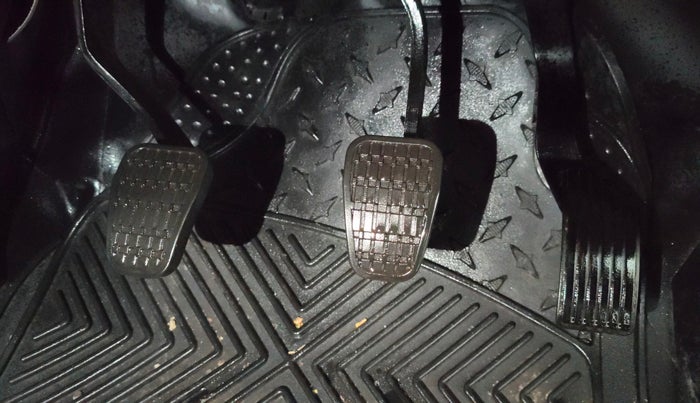 2024 Tata NEXON CREATIVE + SUNROOF 1.2 PETROL, Petrol, Manual, 16,329 km, Pedals