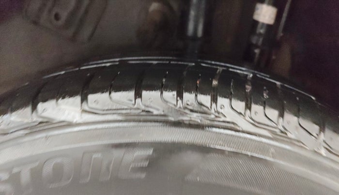 2024 Tata NEXON CREATIVE + SUNROOF 1.2 PETROL, Petrol, Manual, 16,329 km, Left Rear Tyre Tread