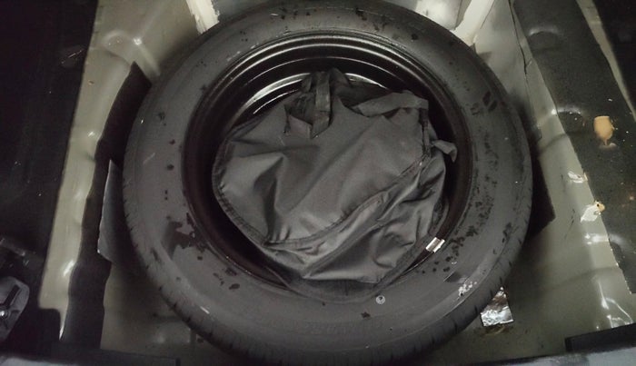 2024 Tata NEXON CREATIVE + SUNROOF 1.2 PETROL, Petrol, Manual, 16,329 km, Spare Tyre