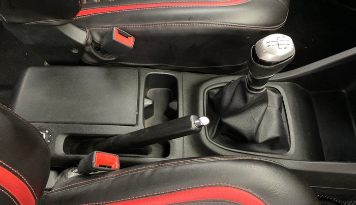 2019 Renault TRIBER RXZ, Petrol, Manual, 58,668 km, Gear Lever