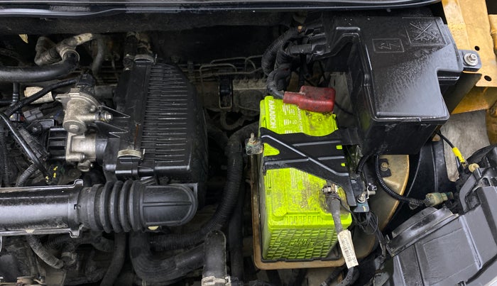 2019 Renault TRIBER RXZ, Petrol, Manual, 58,668 km, Engine View - Left