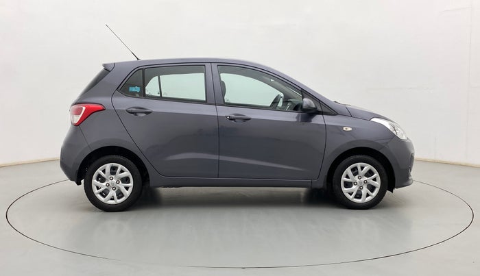 2017 Hyundai Grand i10 SPORTZ 1.2 KAPPA VTVT, Petrol, Manual, 48,430 km, Right Side View