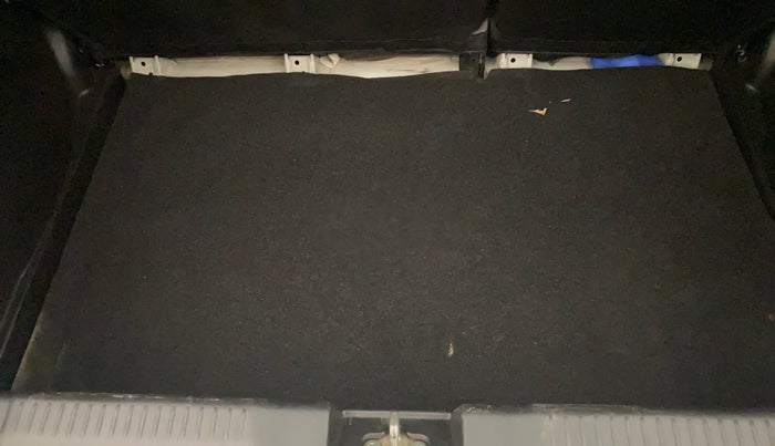 2019 Maruti Swift ZXI AMT, Petrol, Automatic, 69,708 km, Boot Inside