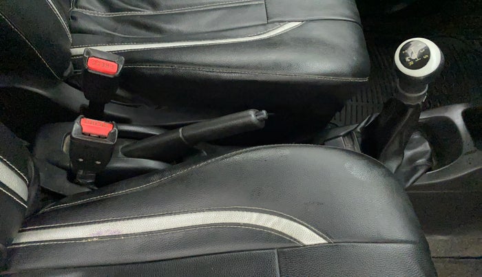 2013 Maruti Wagon R 1.0 LXI CNG, CNG, Manual, 1,04,404 km, Gear Lever