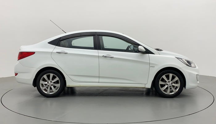 2013 Hyundai Verna FLUIDIC 1.6 SX VTVT OPT, Petrol, Manual, 48,596 km, Right Side