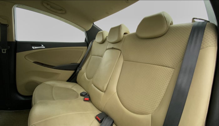 2013 Hyundai Verna FLUIDIC 1.6 SX VTVT OPT, Petrol, Manual, 48,596 km, Right Side Rear Door Cabin