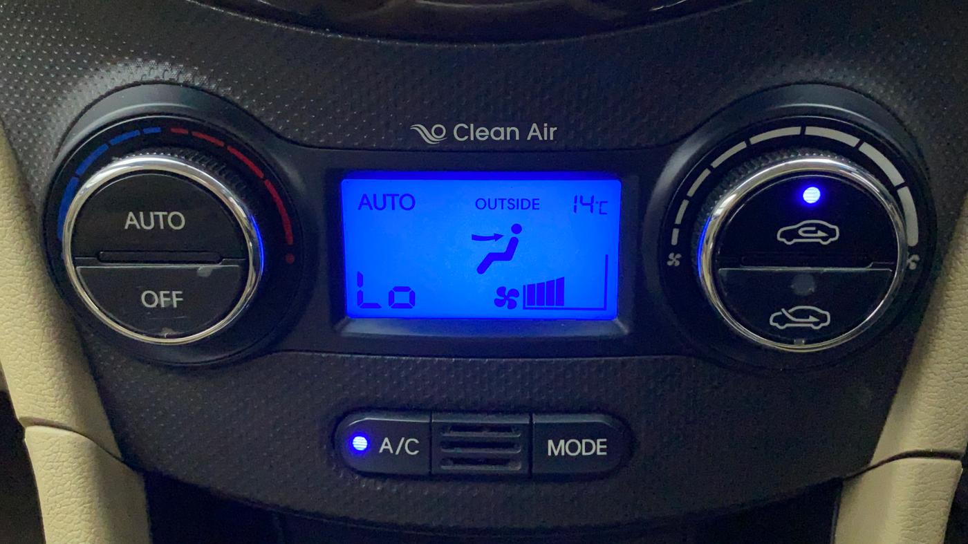 2013 Hyundai Verna FLUIDIC 1.6 SX VTVT OPT, Petrol, Manual, 48,596 km, Automatic Climate Control