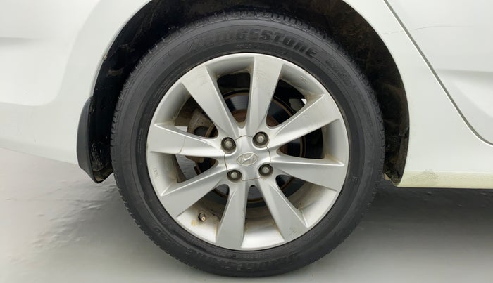 2013 Hyundai Verna FLUIDIC 1.6 SX VTVT OPT, Petrol, Manual, 48,596 km, Right Rear Wheel