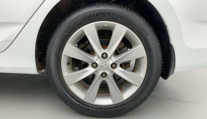 2013 Hyundai Verna FLUIDIC 1.6 SX VTVT OPT, Petrol, Manual, 48,596 km, Left Rear Wheel