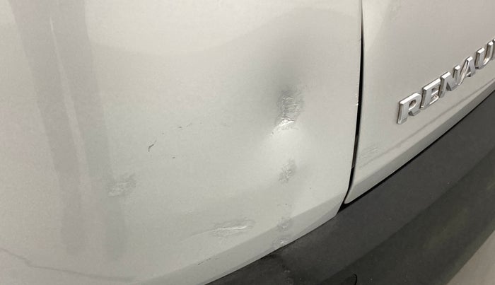 2020 Renault TRIBER RXT AMT, Petrol, Automatic, 21,687 km, Rear bumper - Slightly dented