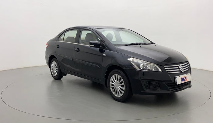 2015 Maruti Ciaz VXI, Petrol, Manual, 44,283 km, Right Front Diagonal