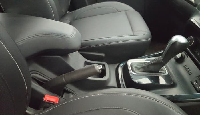 2019 Tata Hexa XTA 4X2 7 STR, Diesel, Automatic, 46,801 km, Gear Lever