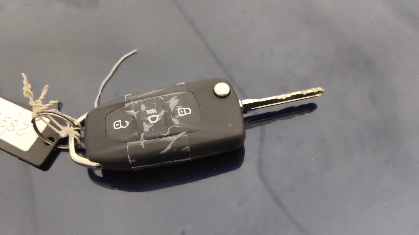 2019 Tata Hexa XTA 4X2 7 STR, Diesel, Automatic, 46,607 km, Key Close Up