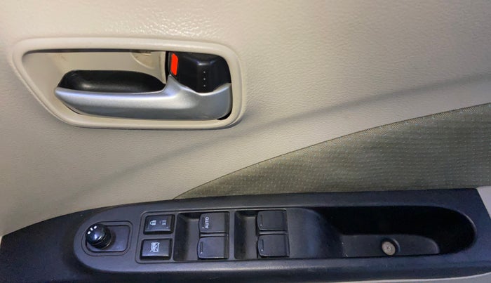 2018 Maruti Celerio ZXI, Petrol, Manual, 40,035 km, Driver Side Door Panels Control