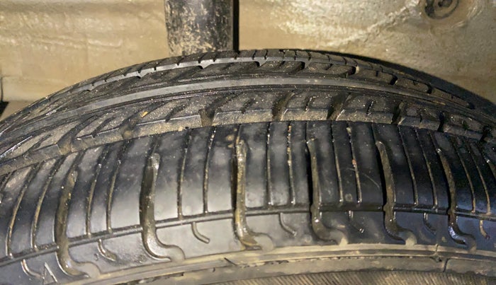 2018 Maruti Celerio ZXI, Petrol, Manual, 40,035 km, Right Rear Tyre Tread