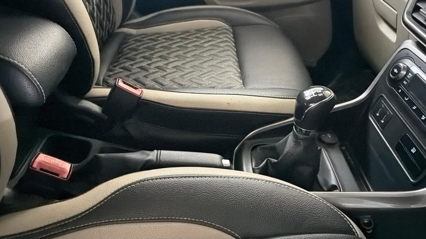 2019 Ford Ecosport TITANIUM + 1.5L PETROL, Petrol, Manual, 36,055 km, Gear Lever